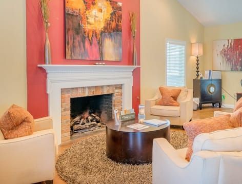 Clubhouse interior at Crosswinds luxury apartment homes in Jackson, MS