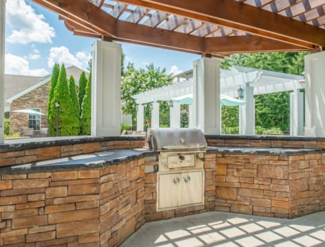 Outdoor Grilling area 1 at Monthaven Park luxury apartment homes in Nashville, TN