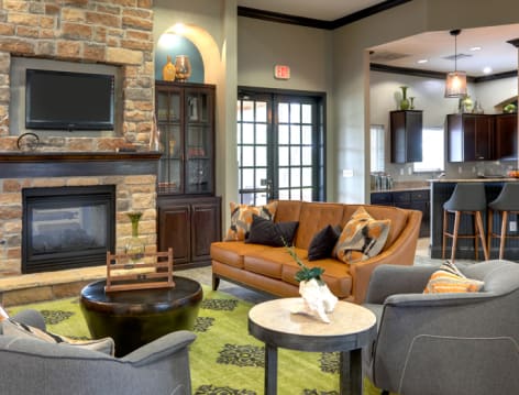 Clubhouse at Colonial Grand at Onion Creek luxury apartment homes in Austin, TX