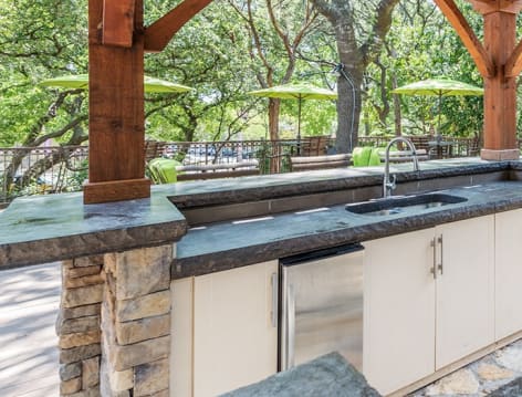 Grilling Station at The Woods on Barton Skyway luxury apartment homes in Austin, TX