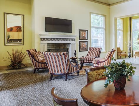 Clubhouse at Colonial Village at Oak Bend luxury apartment homes in Dallas, TX