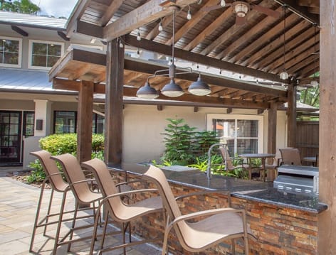 Outdoor grill area at Legacy Pines luxury apartment homes in Houston, TX