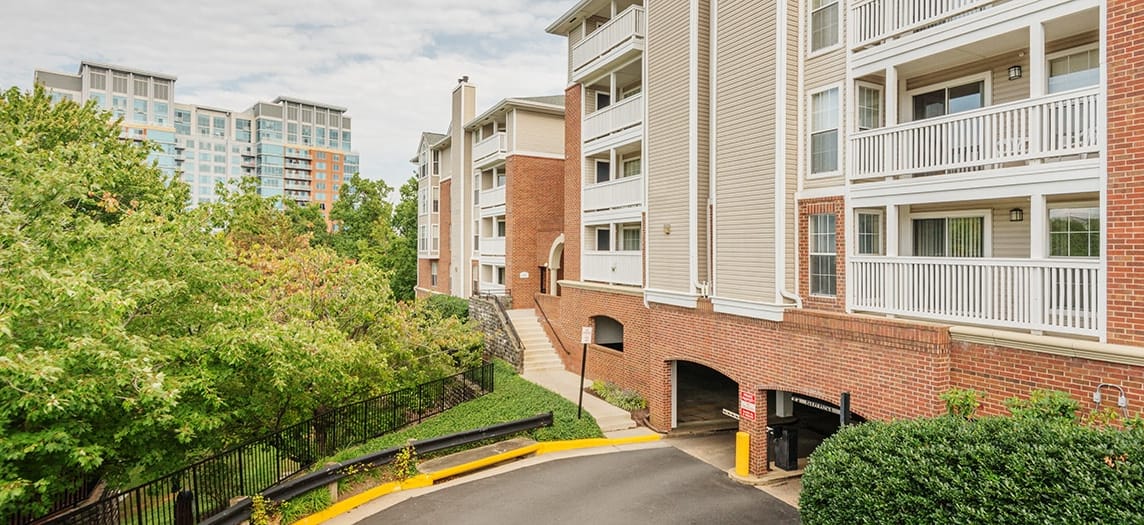 Post Tysons Corner Luxury Apartments In Mclean Va Near Dc Maa Club House Exterior 3 At Post Tyson S Corner Luxury Apartment Homes In Mclean Va Near