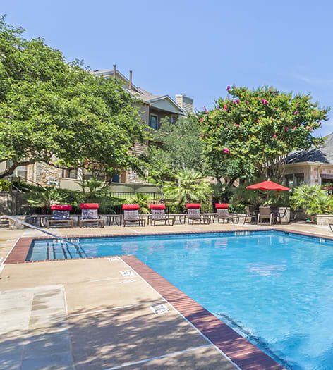 Pool 2 at Legacy at Western Oaks luxury apartment homes in Austin , TX
