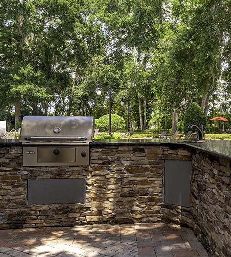 Grill at Colonial Grand at Town Park luxury apartment homes in Lake Mary, FL