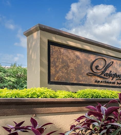 Signage at Lakepointe luxury apartment homes in Lexington, KY
