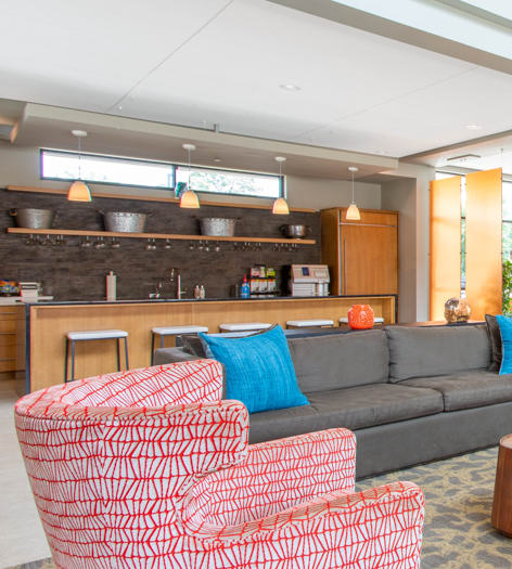 Lobby at Radius luxury apartment homes in Newport News, VA