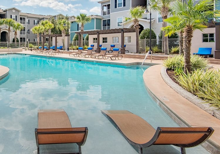 Pool at Colonial Grand at Traditions luxury apartment homes in Orange Beach Gulf Shores, AL