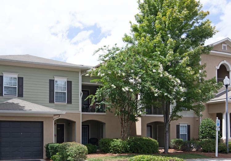 Apartments Exterior at Colonial Grand at Mallard Creek luxury apartment homes in Charlotte, NC
