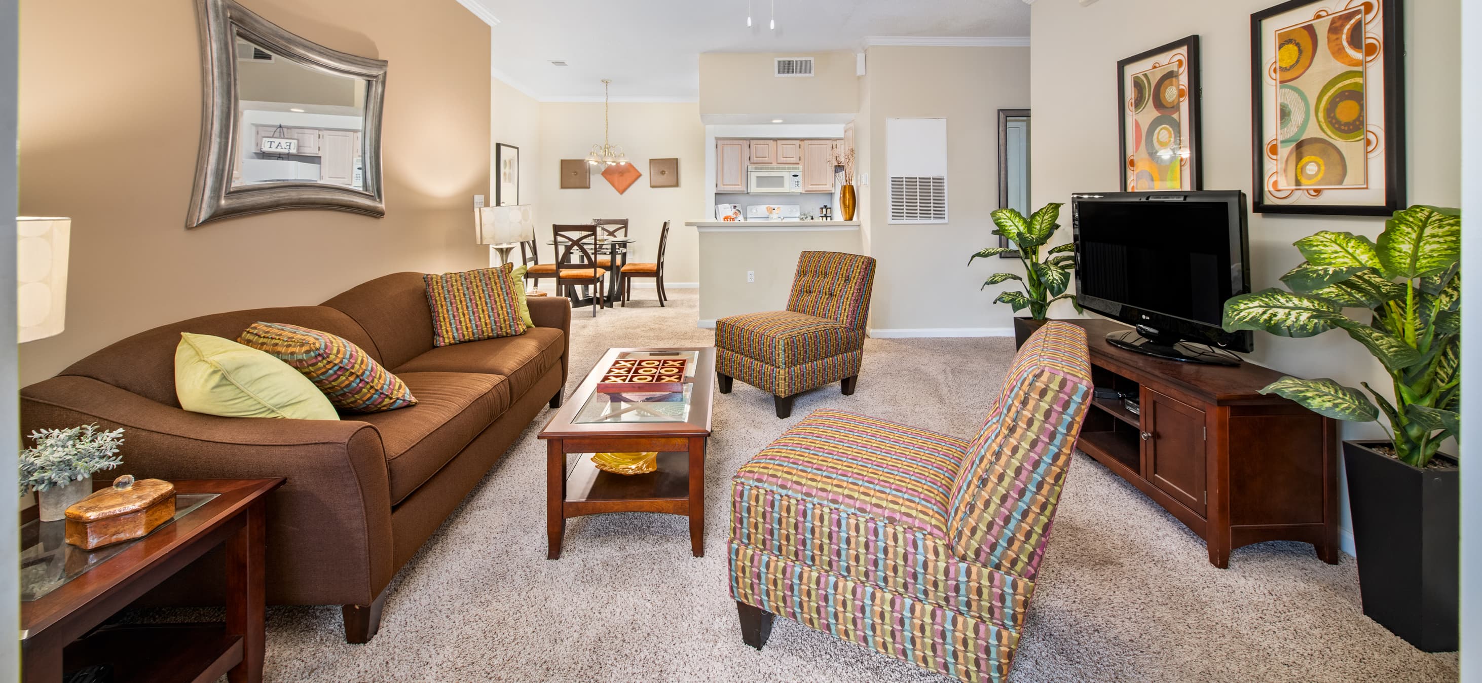 Living Room at Colonial Grand at Edgewater in Huntsville, AL