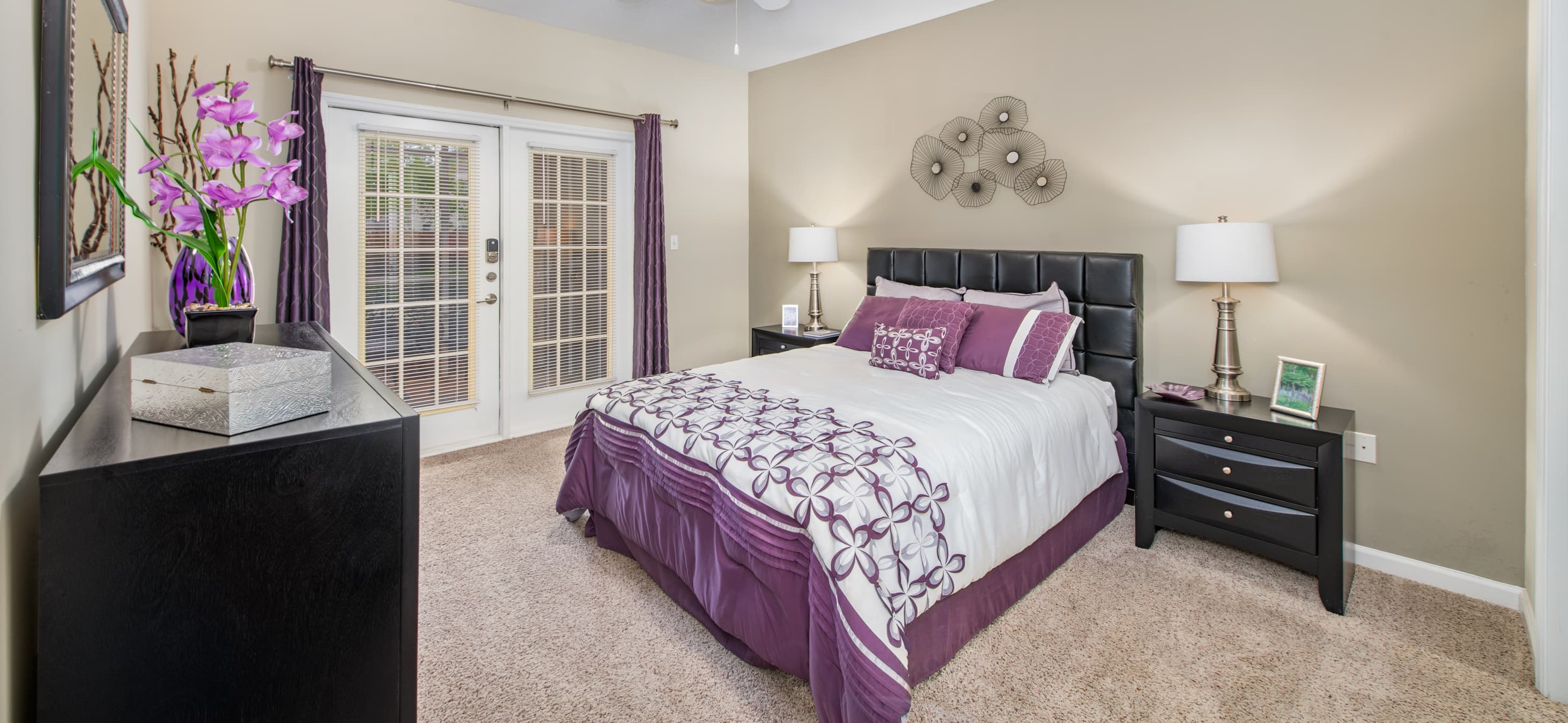 Bedroom at MAA Edgewater in Huntsville, AL