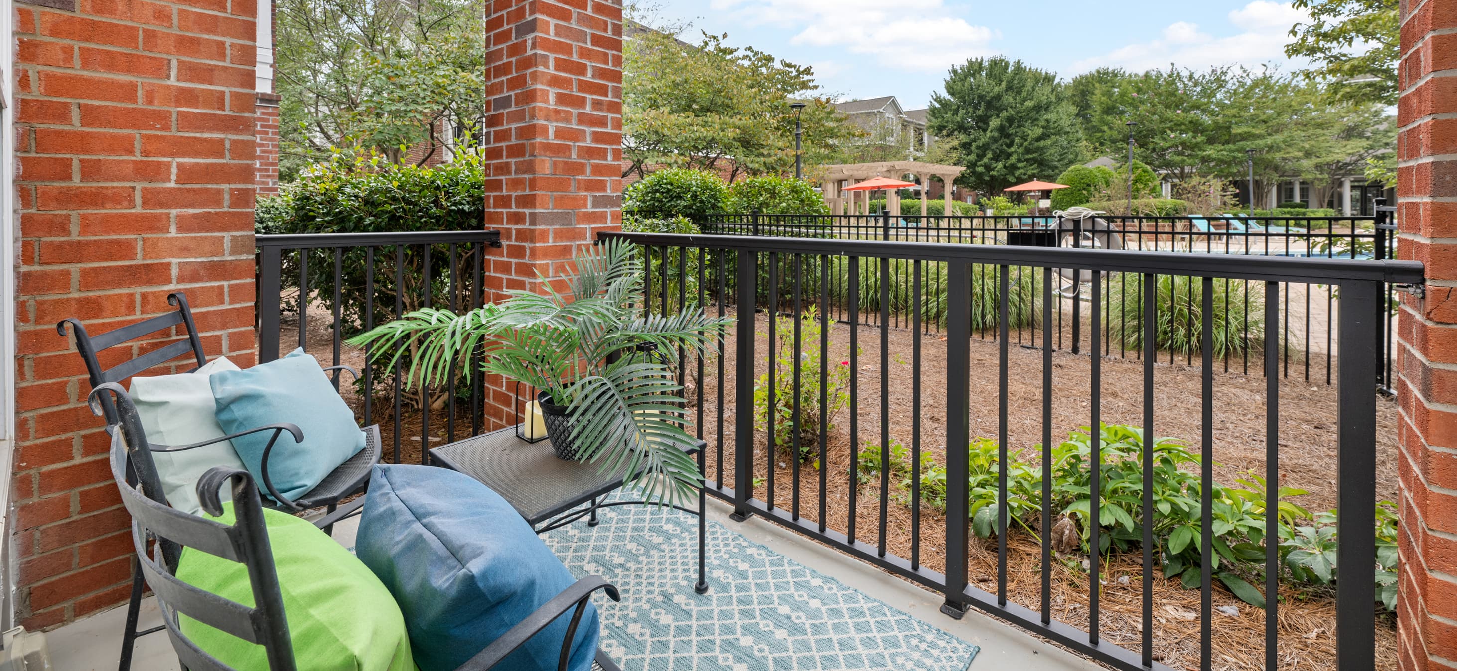 Balcony at MAA Matthews Commons luxury apartment homes in Matthews, NC