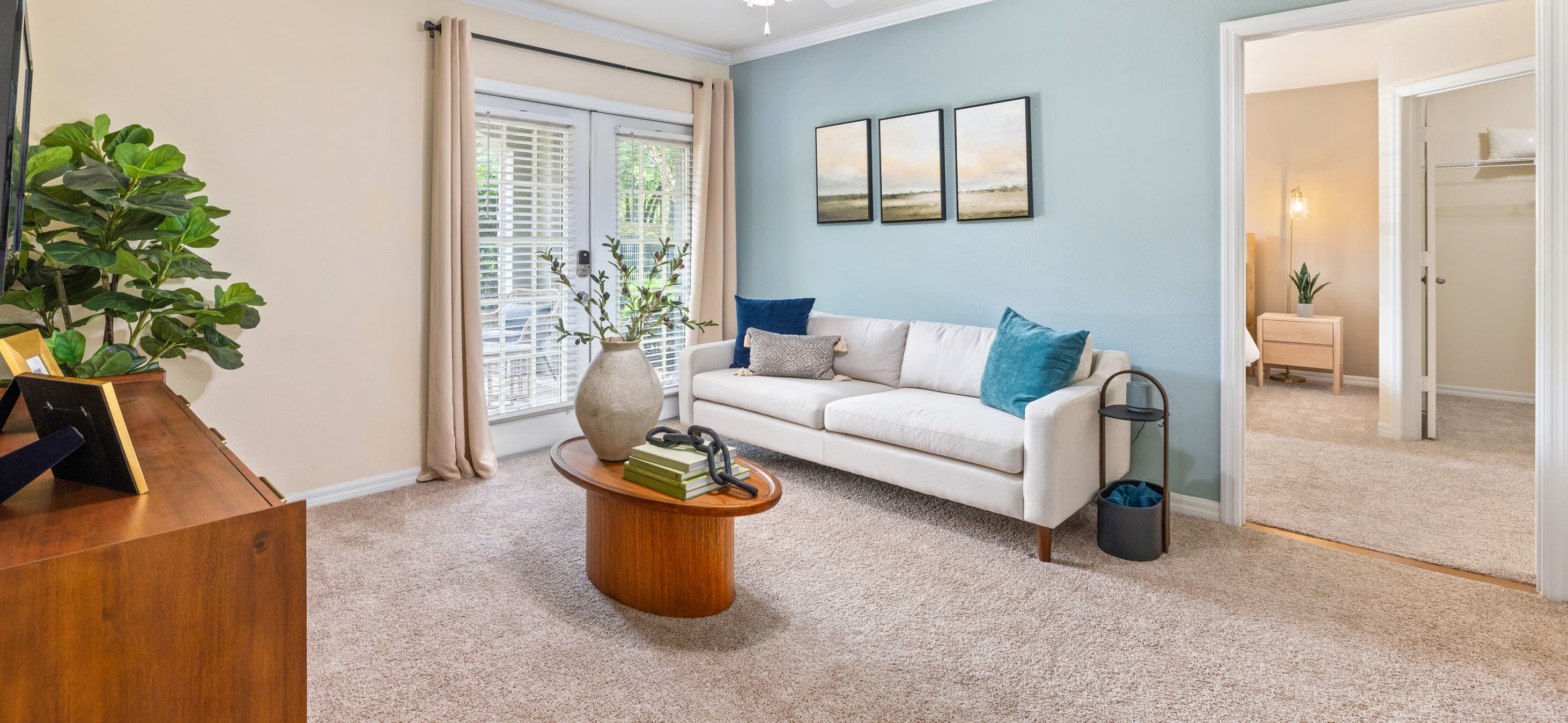 Living room at MAA Arringdon luxury apartment homes in Morrisville, NC