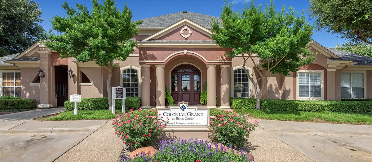 Euless Tx Luxury Apartments Colonial Grand At Bear Creek
