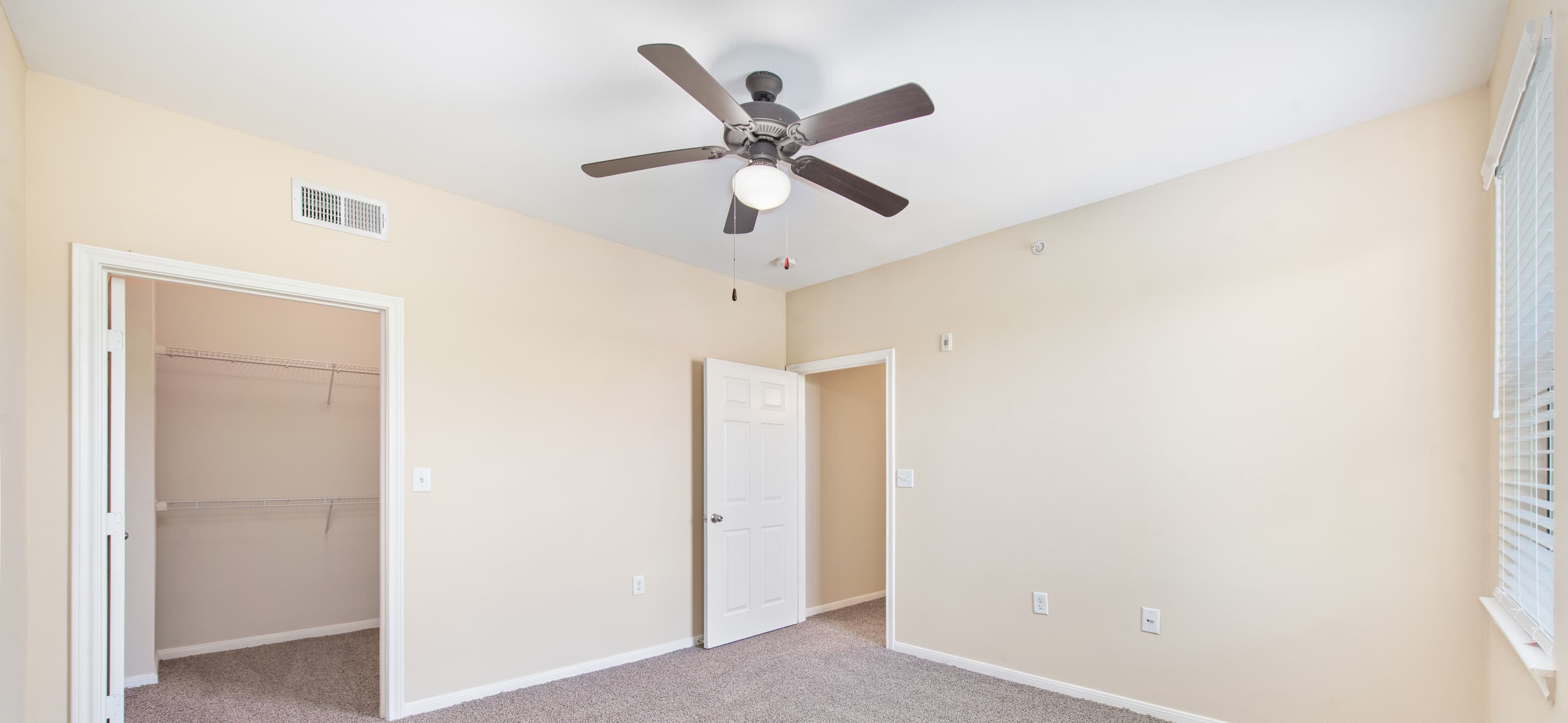 Bedroom at MAA Hebron in Dallas, TX