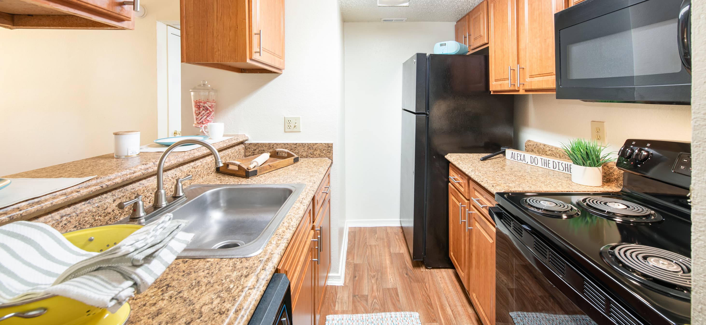 Kitchen at MAA Highlands North luxury apartment homes in Dallas, TX