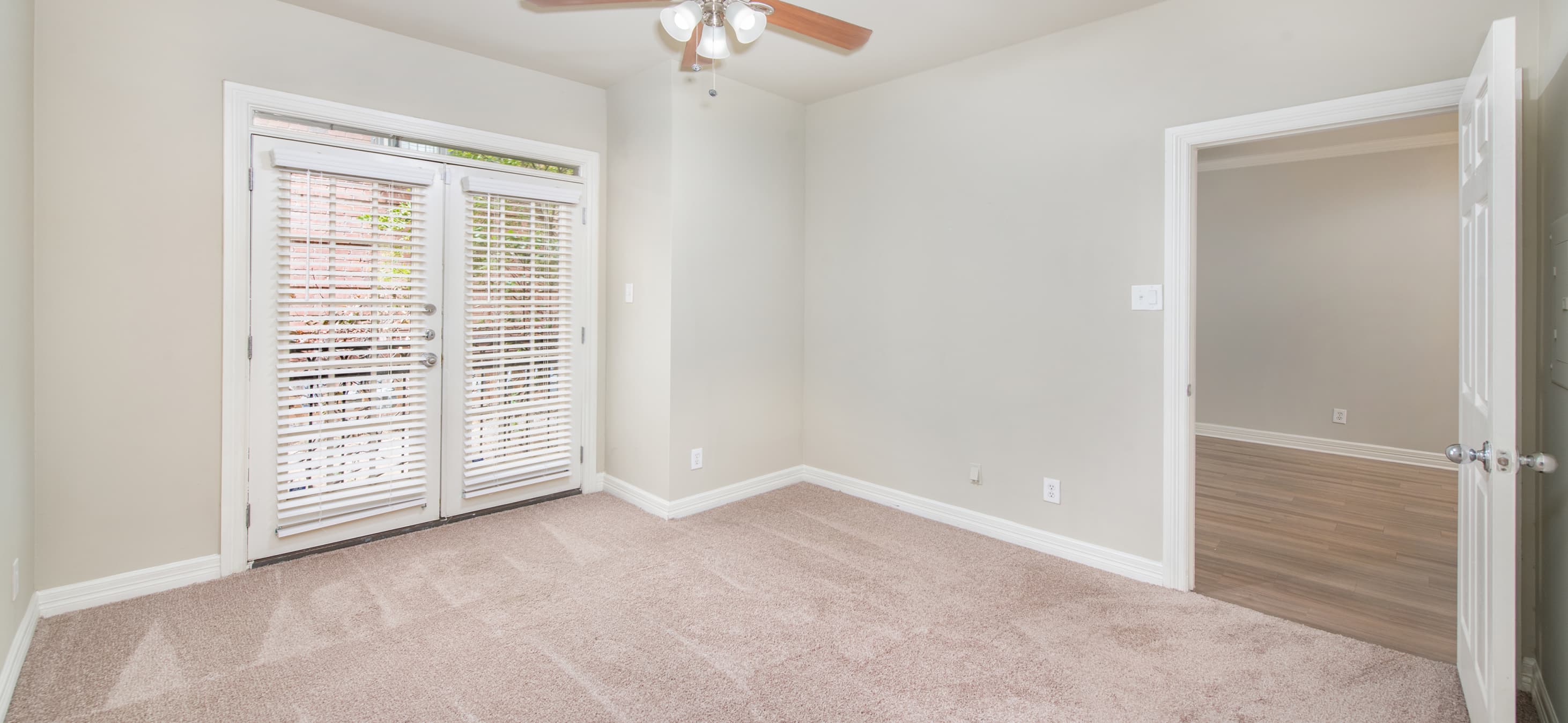 Model Bedroom at MAA Meridian in Dallas, TX