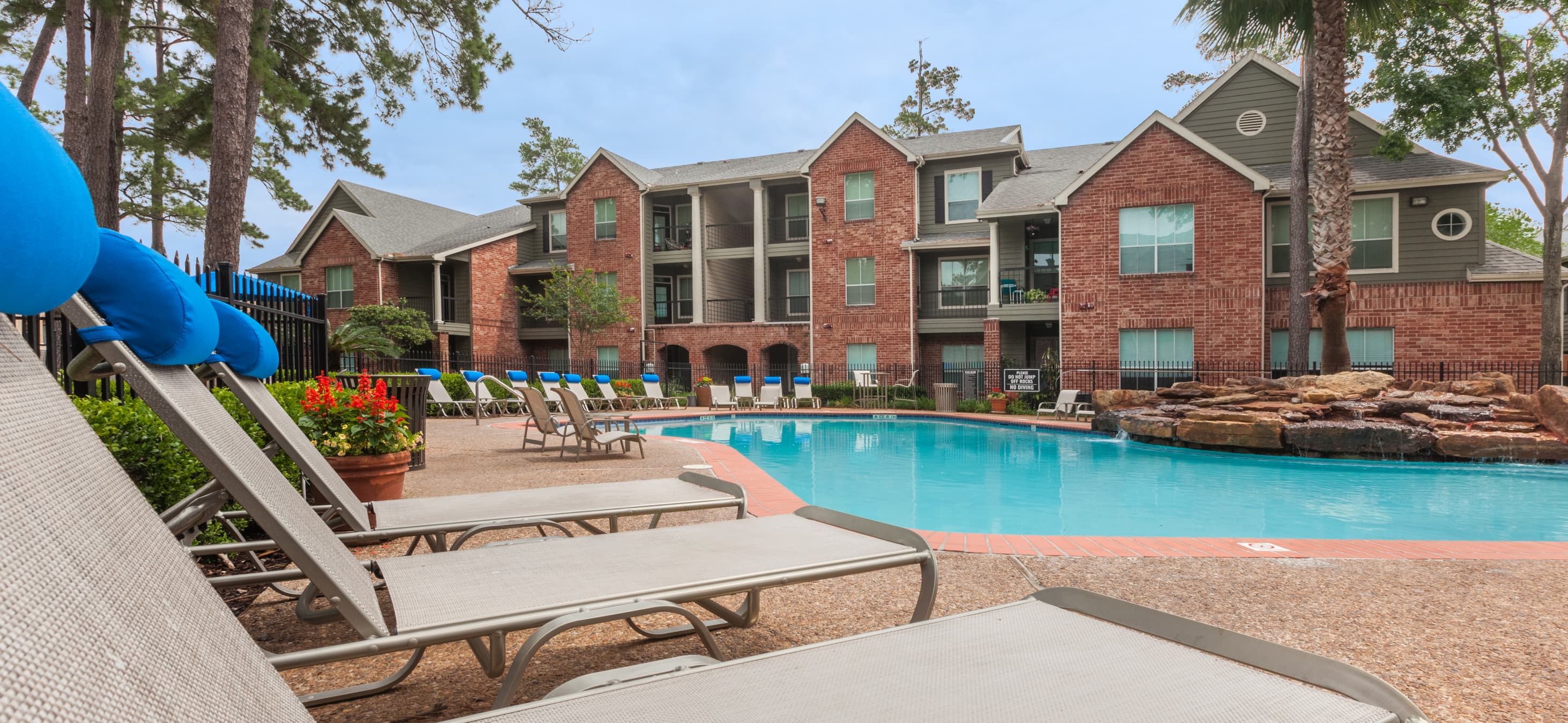 Greenwood Forest Luxury Apartments In The Woodlands Tx Maa