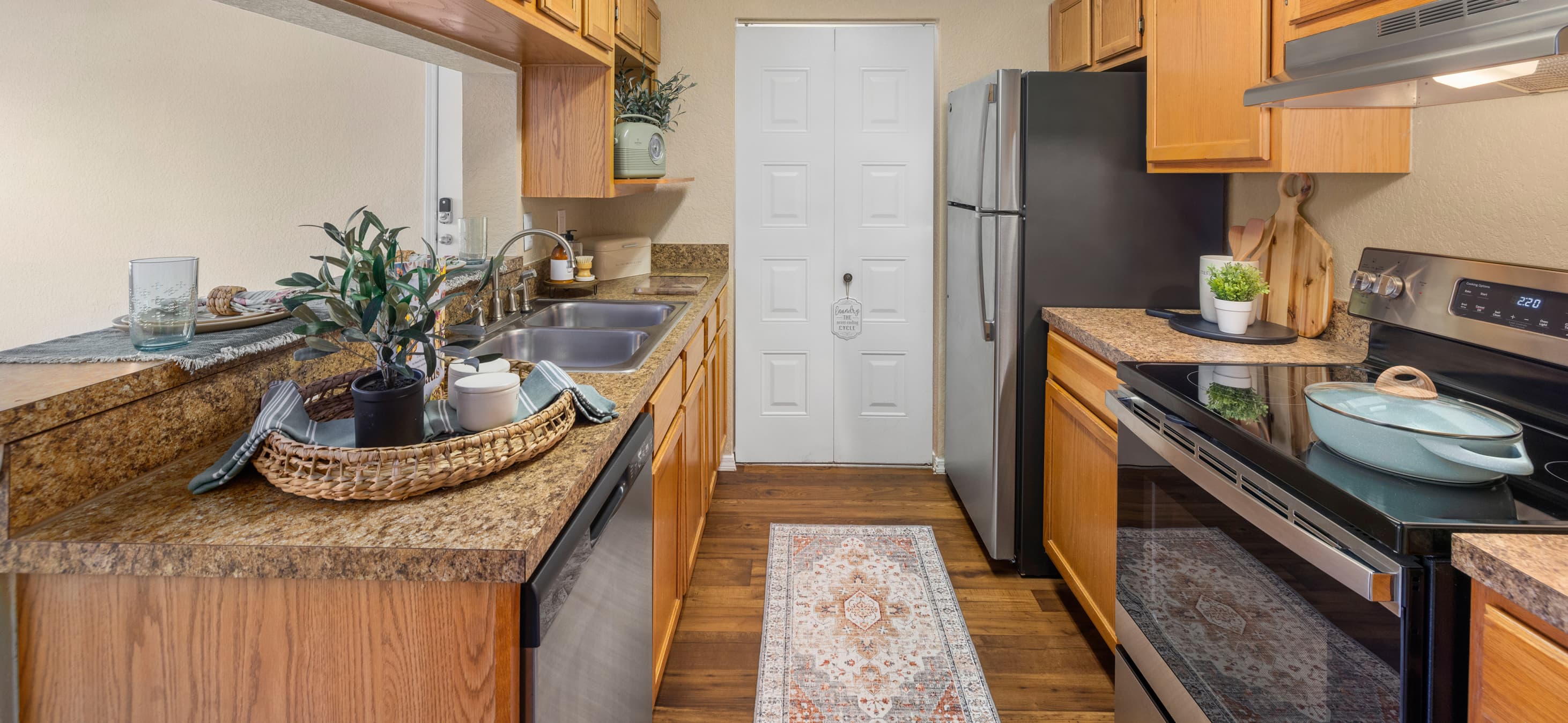 Kitchen at MAA Belmont luxury apartment homes in Jacksonville, FL