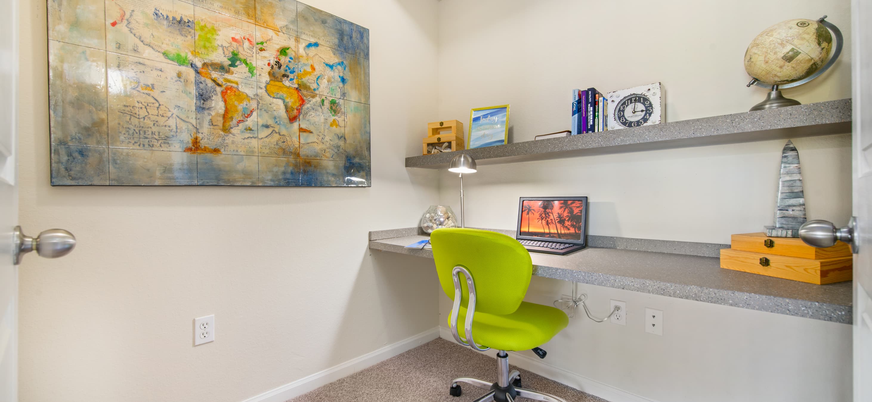 Computer Room at MAA Tampa Oaks in Tampa, FL