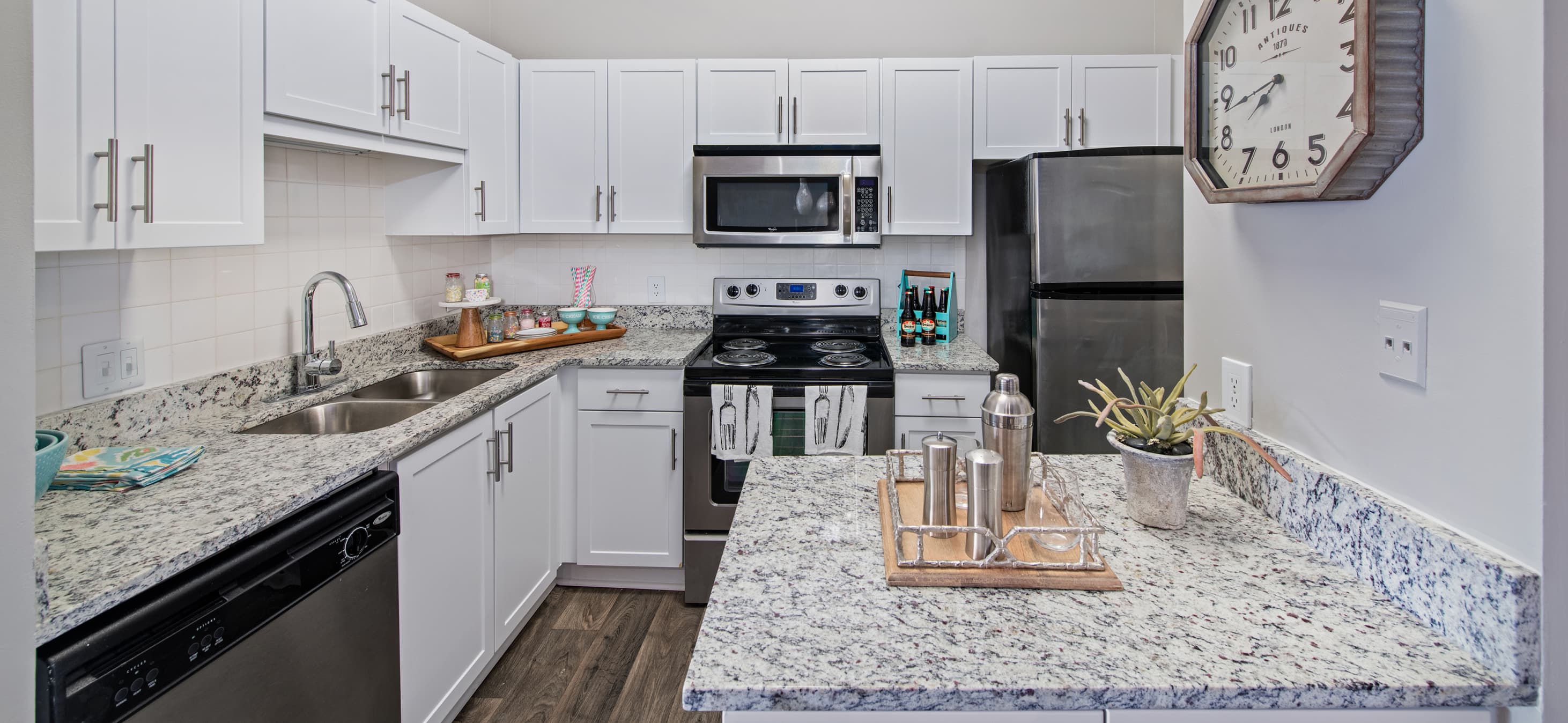 Kitchen at MAA Oglethorpe in Atlanta, GA