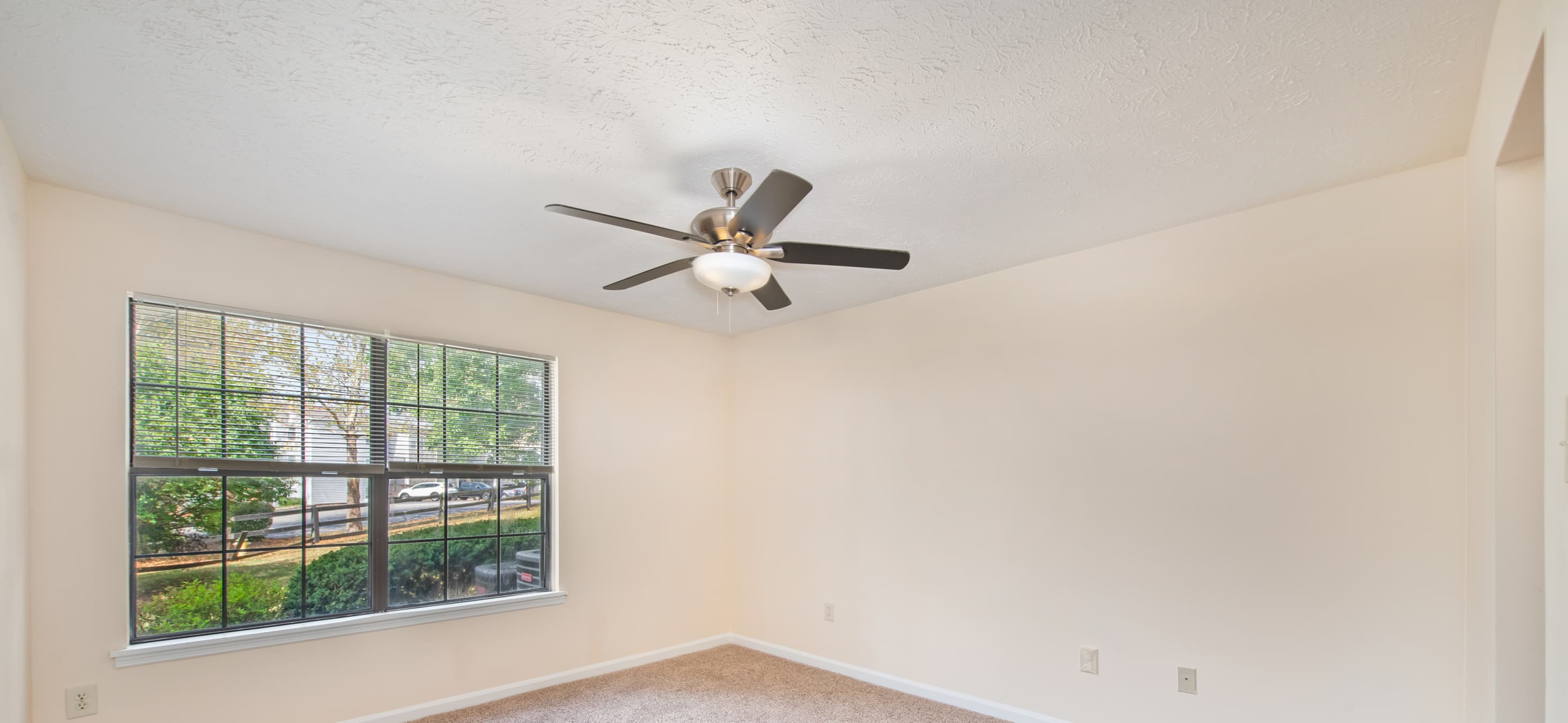 Bedroom at MAA Lakepointe luxury apartment homes in Lexington, KY