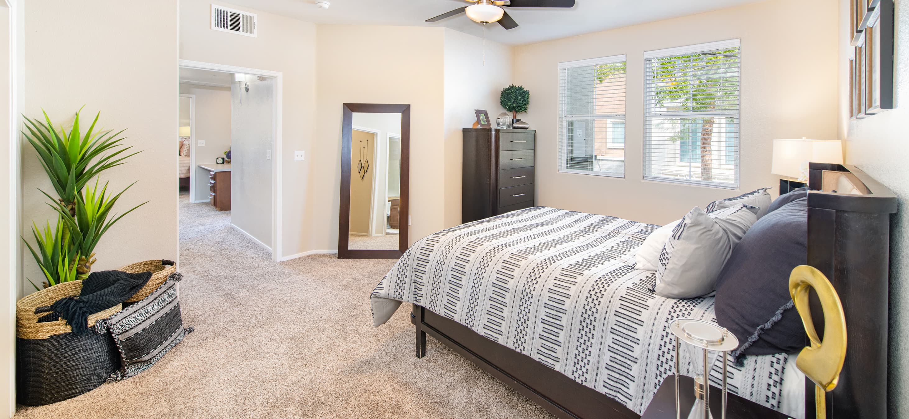 MAA Palm Vista Apartments