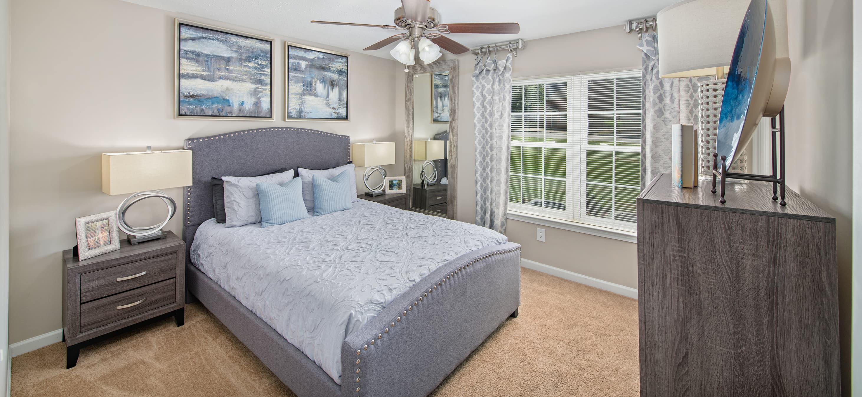 Bedroom at MAA Brentwood in Nashville, TN