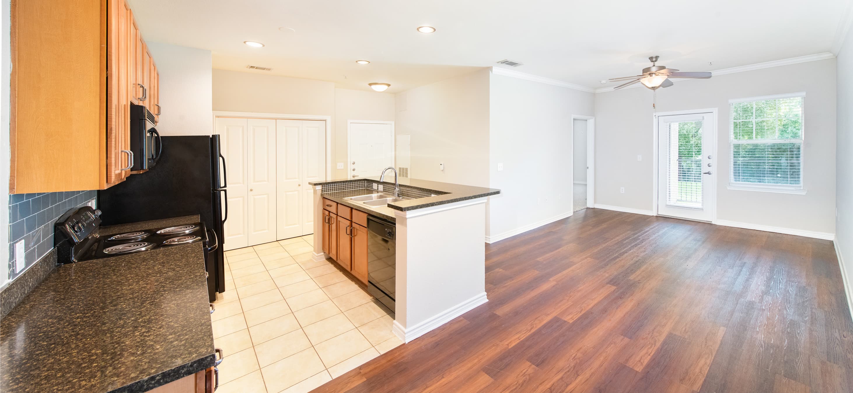 MAA Ashton Oaks Kitchen Austin TX Apartments