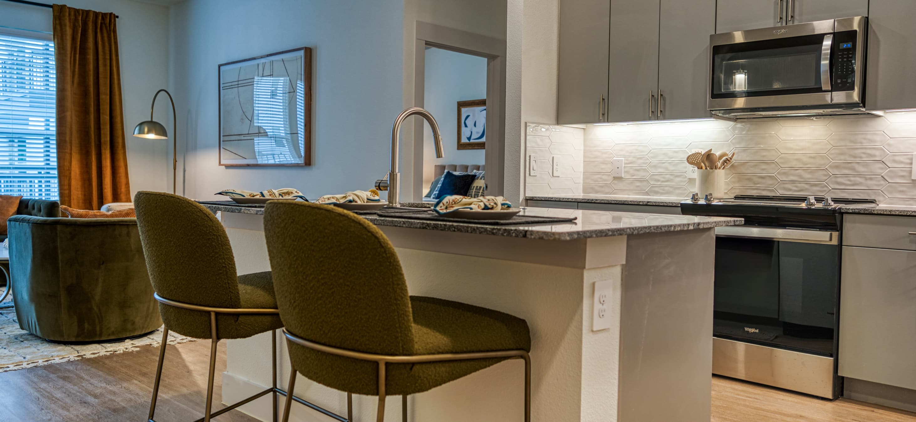 Kitchen at MAA Cathedral Arts luxury apartment homes in Dallas, TX
