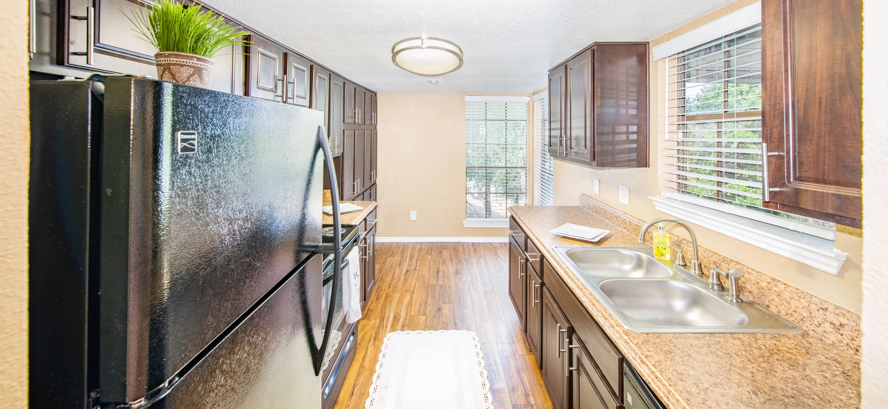 Kitchen at MAA Remington Hills luxury apartment homes in Irving, TX