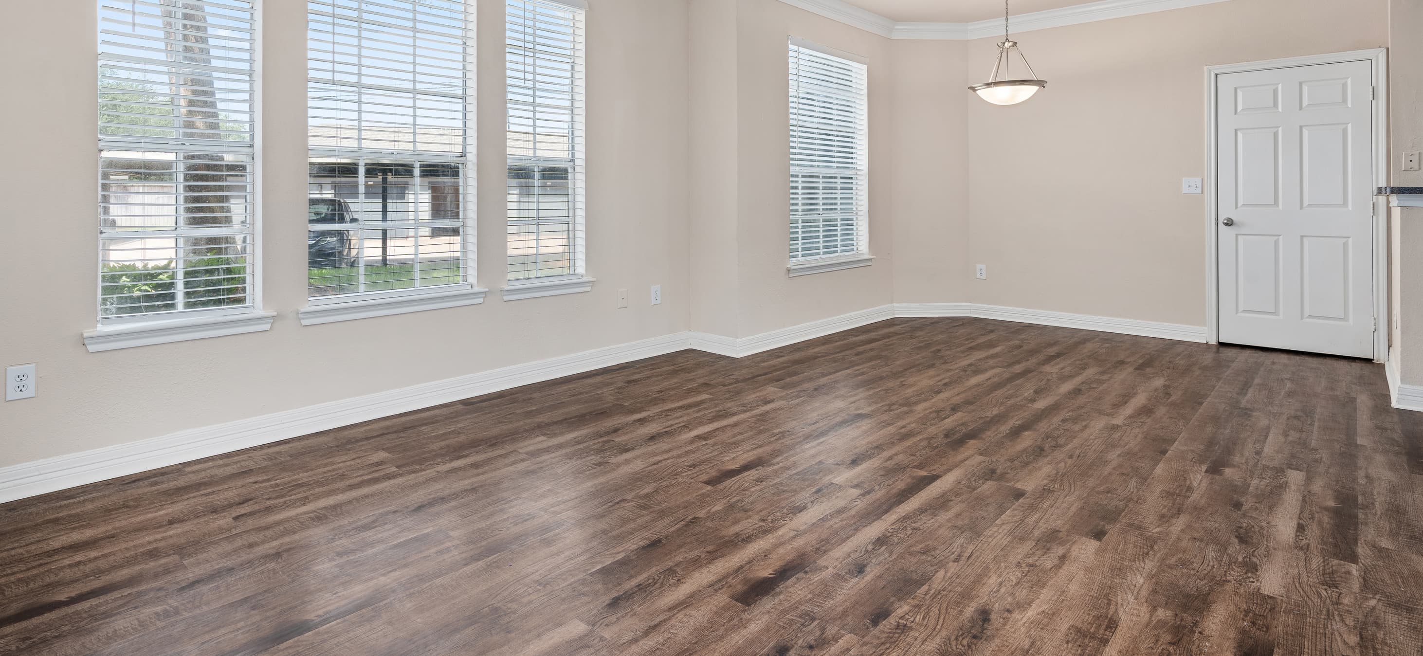 Living room at MAA Ranchstone luxury apartment homes in Houston, TX