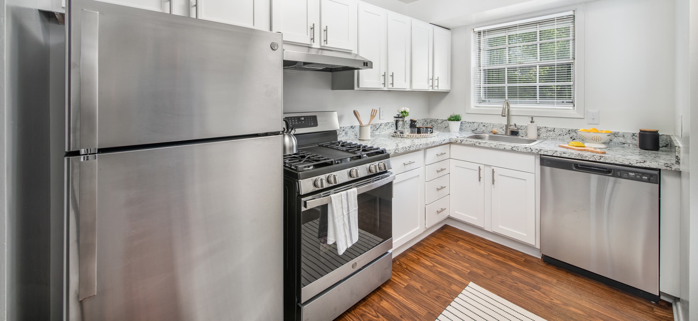 Kitchen at MAA Greenbrier in Fredericksburg, VA