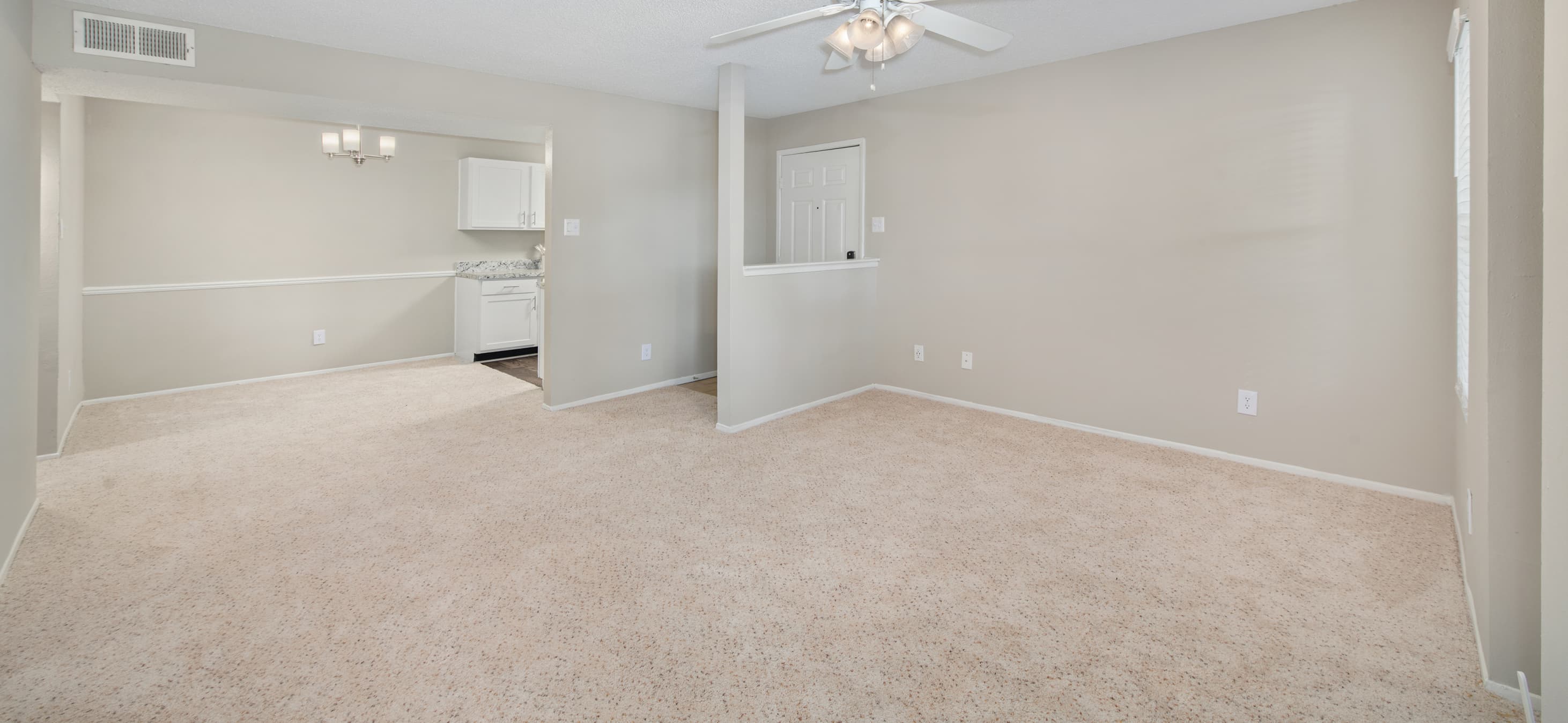 Living room at MAA Township luxury apartment homes in Hampton, VA