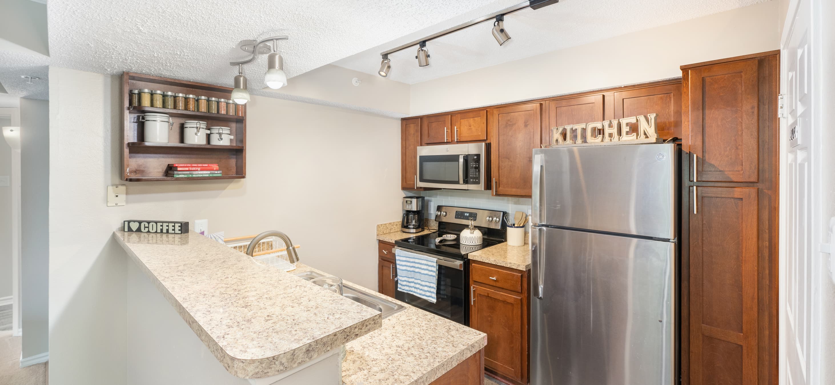 Kitchen at MAA Tysons Corner luxury apartment homes in Mclean, VA