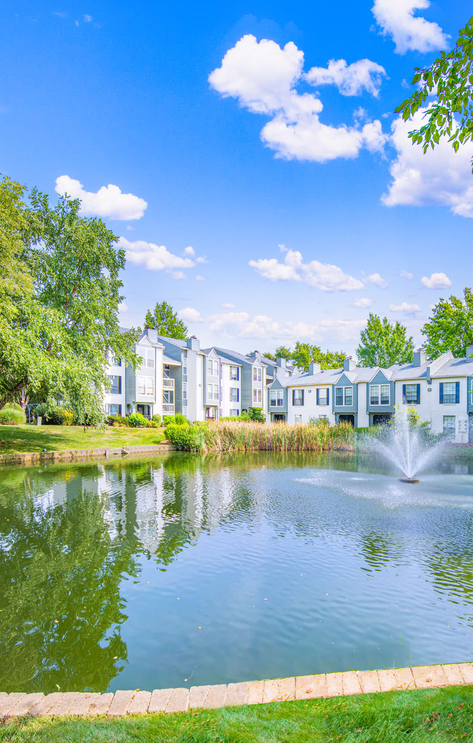Lake at The Village luxury apartment homes in Lexington, KY