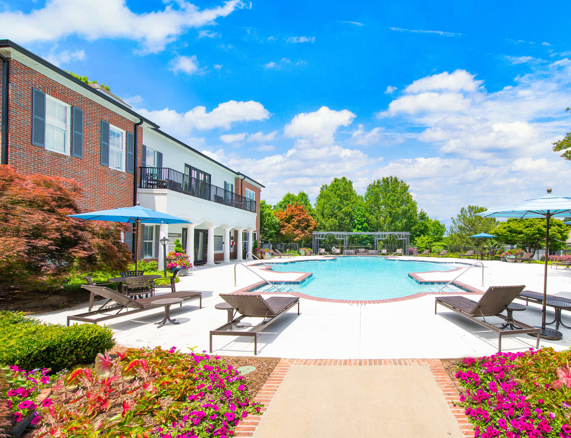 Luxury pool at MAA Spring luxury apartment homes in Smyrna, GA
