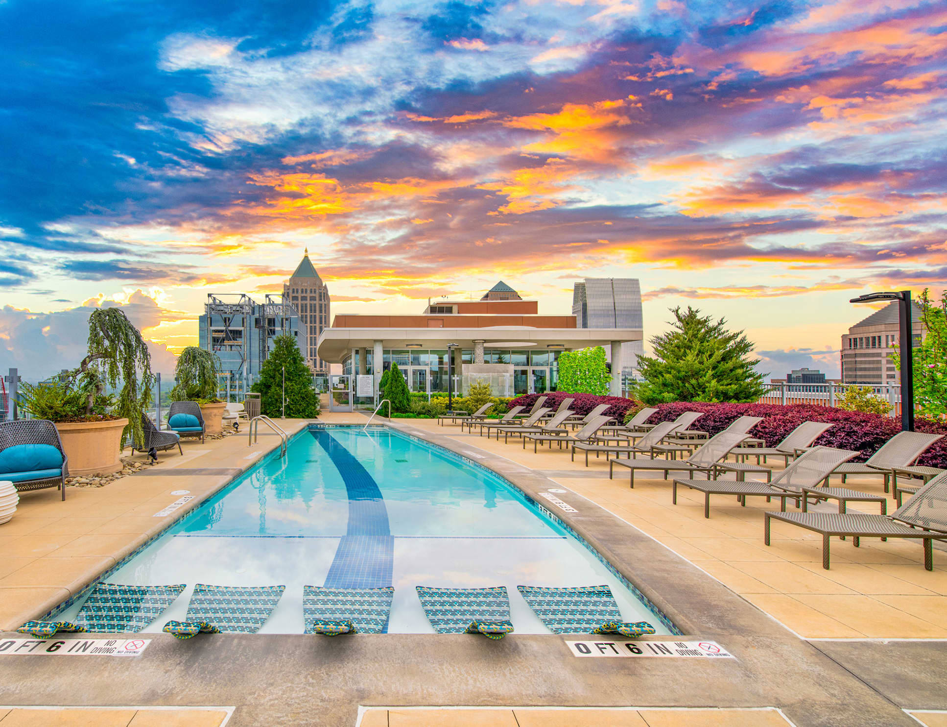 Rooftop pool at MAA Midtown luxury apartment homes in Atlanta, GA