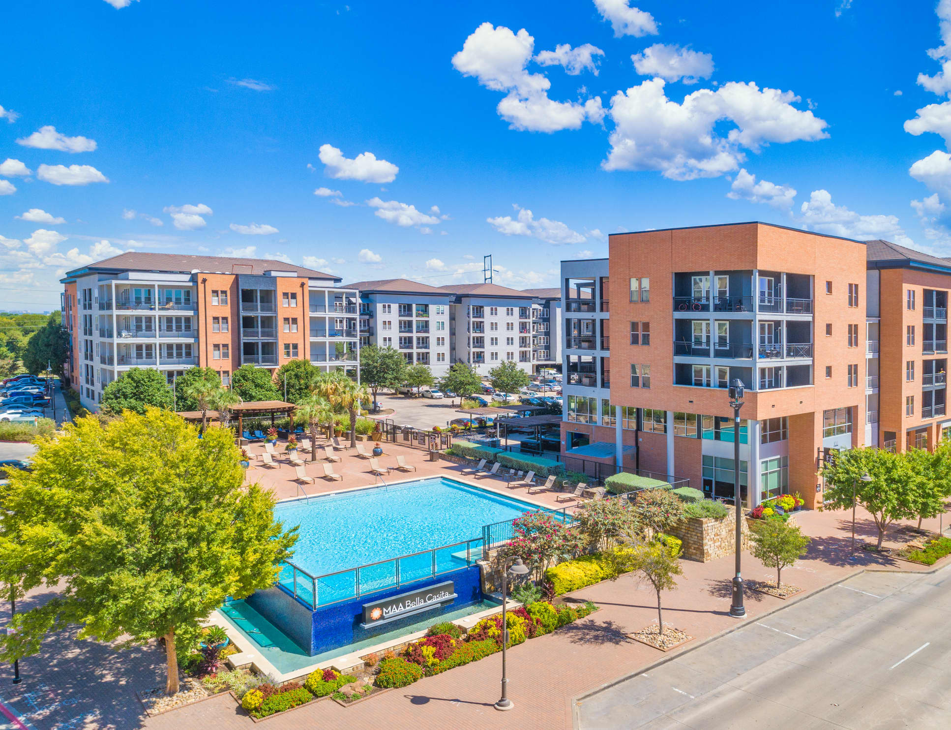 Exterior at MAA Bella Casita luxury apartment homes in Dallas, TX