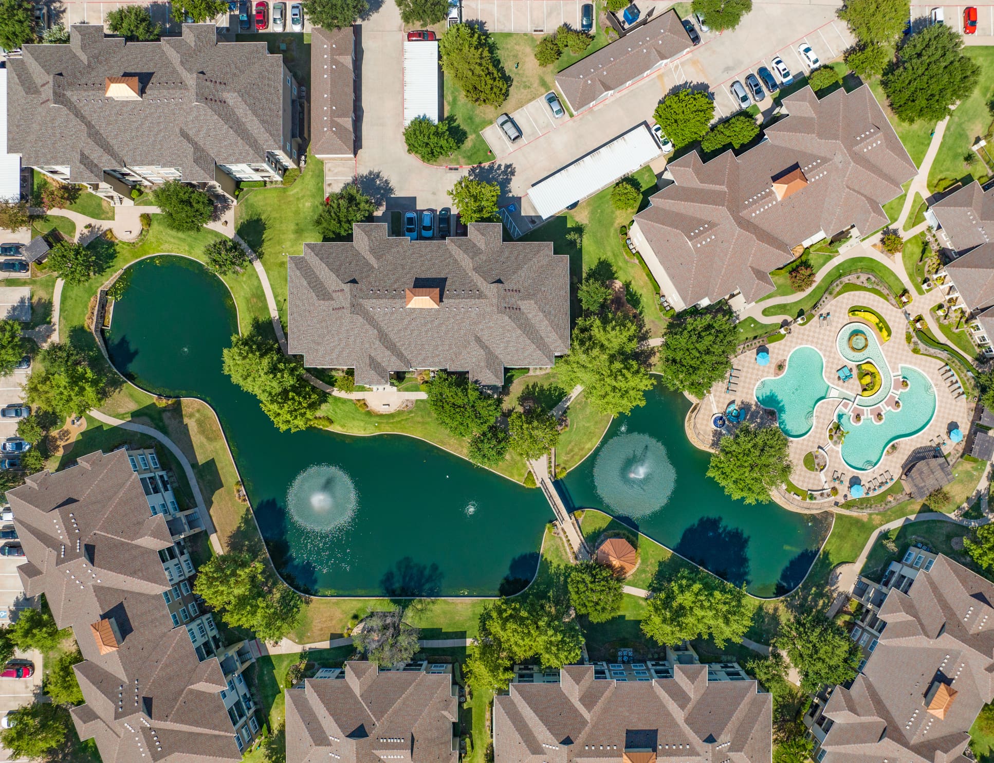 Aerial Pool and Property at MAA Watermark in Dallas, TX