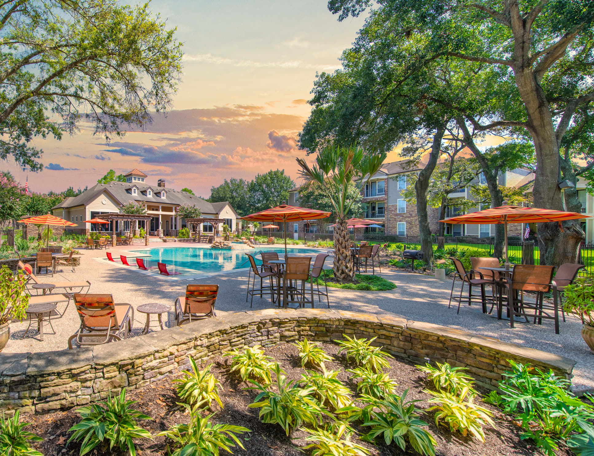 Patio area at MAA Woodwind luxury apartment homes in Houston, TX