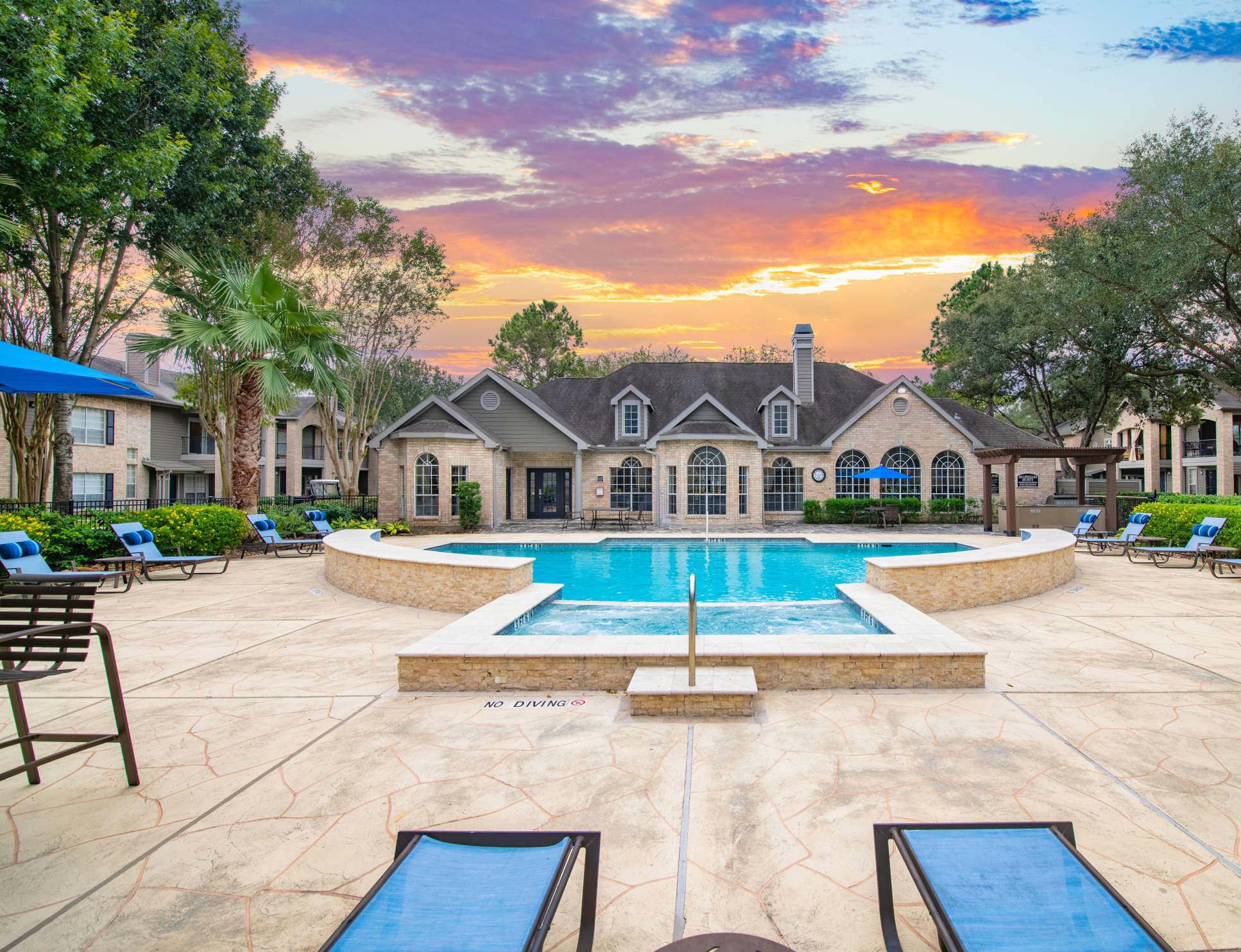 Pool at Park Place Houston luxury apartment homes in Houston, TX