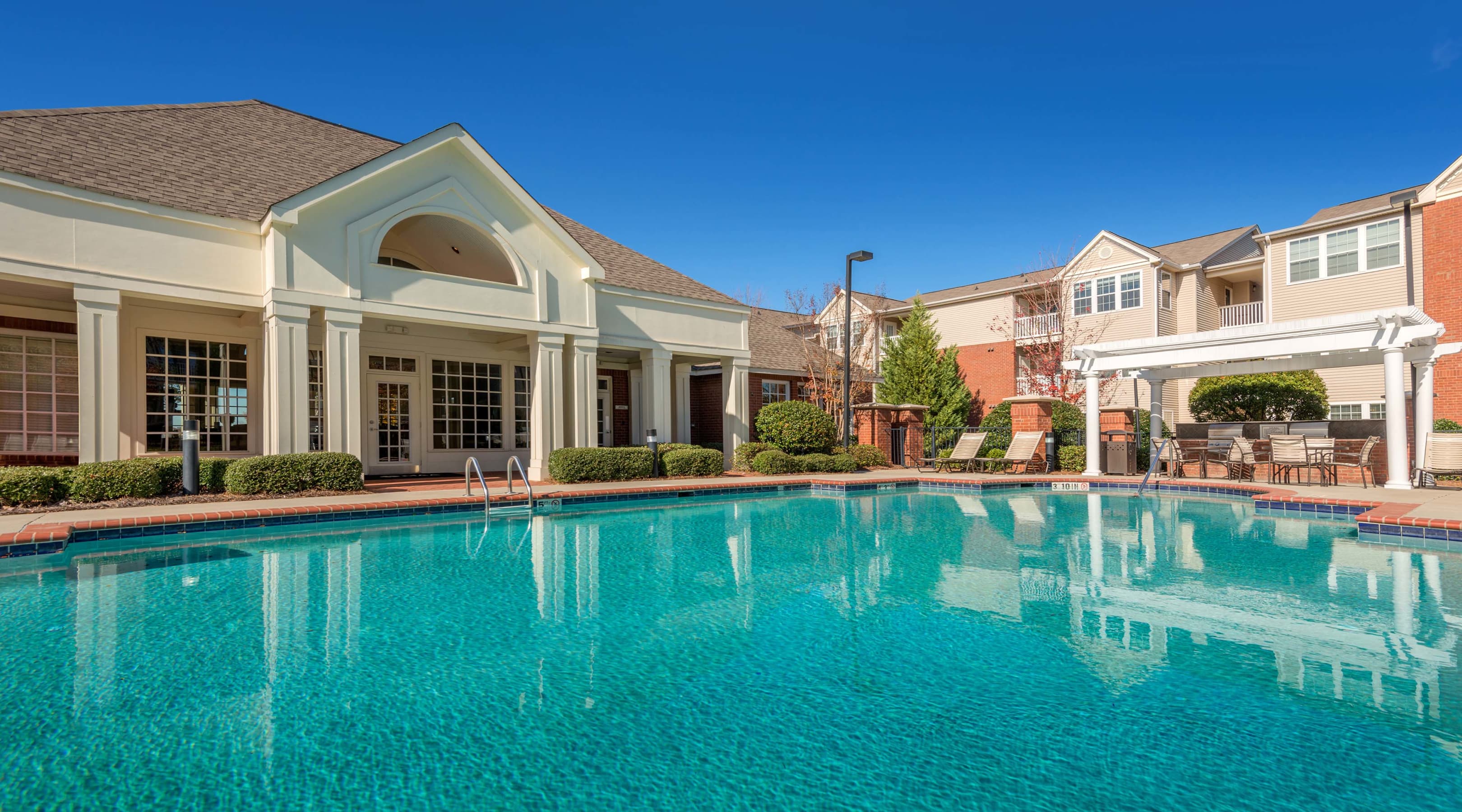 Pool at MAA City Grand luxury apartment homes in Charlotte, NC