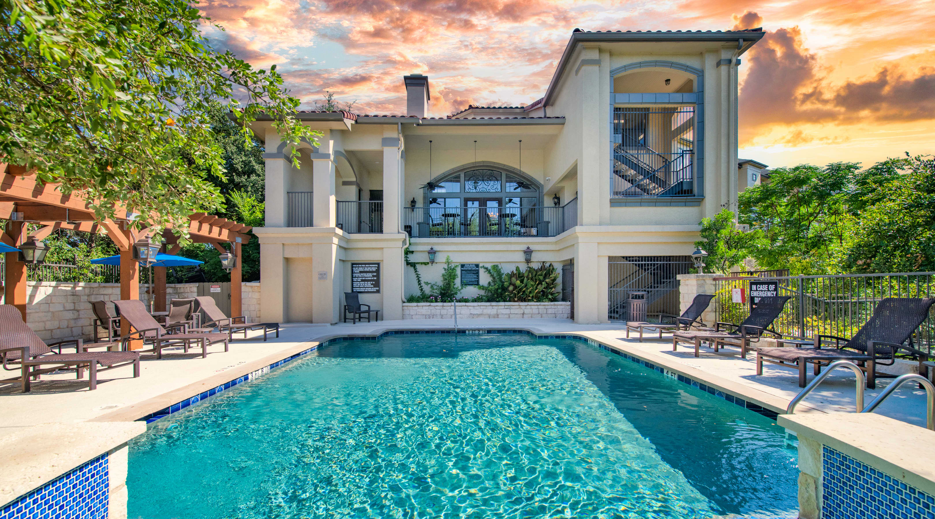 Pool View at MAA Barton Creek in Austin, TX