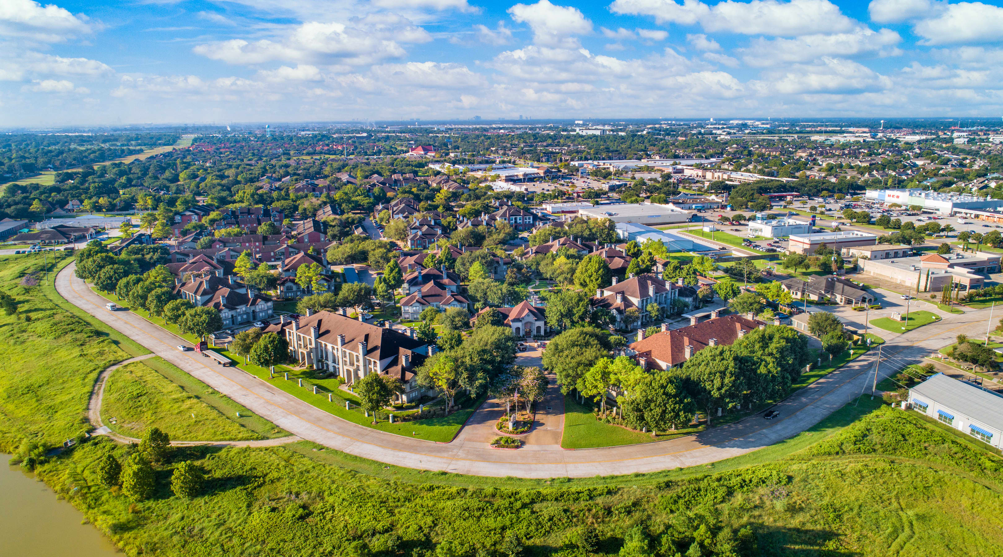 Grounds at Ranchstone luxury apartment homes in Houston, TX