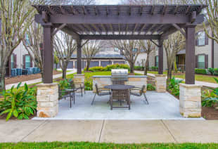 Grill at MAA Fall Creek luxury apartment homes in Houston, TX