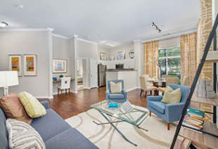 Living room at Post Fallsgrove