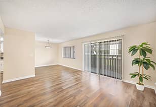 Living room at MAA Carrollwood