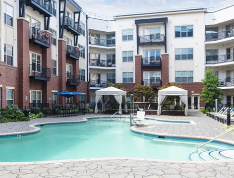 Pool at Colonial Reserve at South End luxury apartment homes in Charlotte, NC