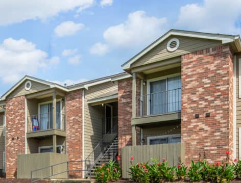 Exterior 1 at Pear Orchard luxury apartment homes in Jackson, MS